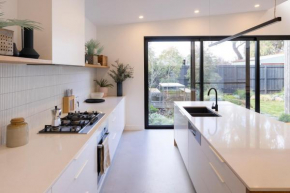 Botanica House - Your Kyneton Oasis